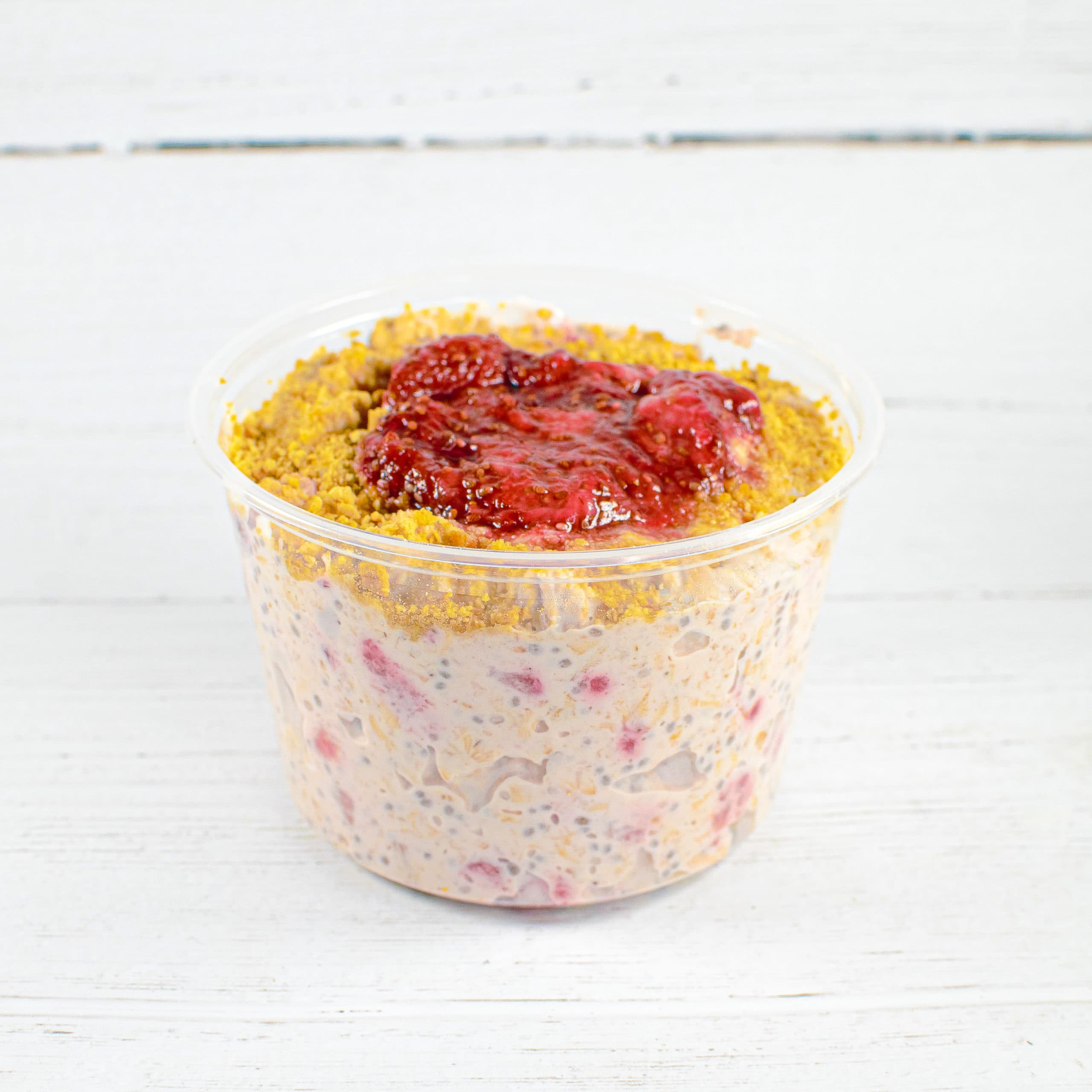 Strawberry Cheesecake Overnight Oats