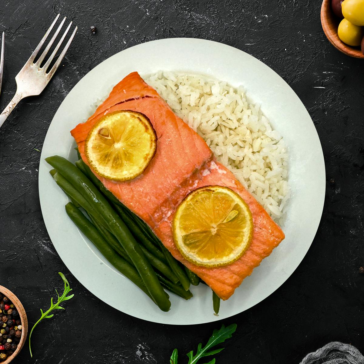 Simple Atlantic Salmon with Green Beans