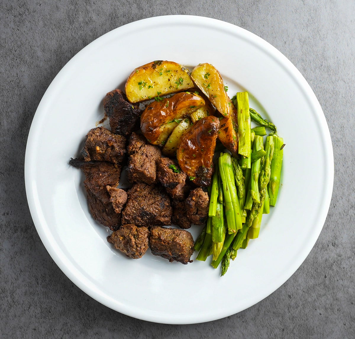 Montreal Steak Tips with Asparagus & Roasted Potatoes